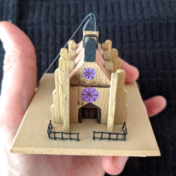 Handmade Loretto Chapel, NM Christmas Ornament.  Beautiful Condition. - Picture 5 of 7
